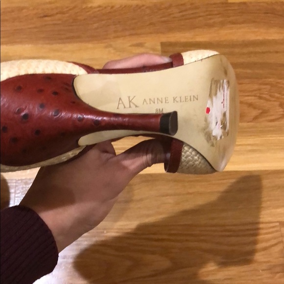 Anne Klein maroon and tan heels! - Picture 5 of 5